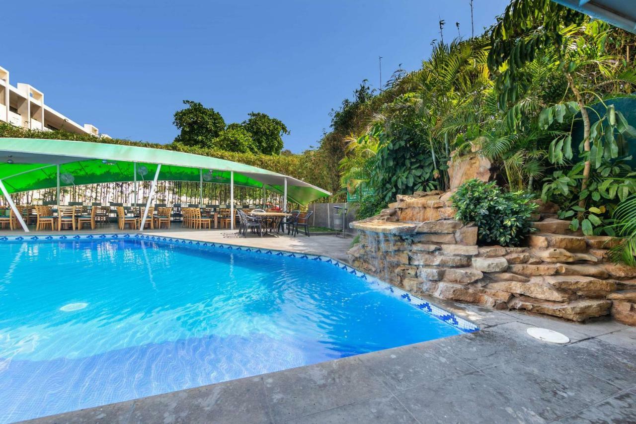 Quality Inn Тустла-Гутьеррес Экстерьер фото